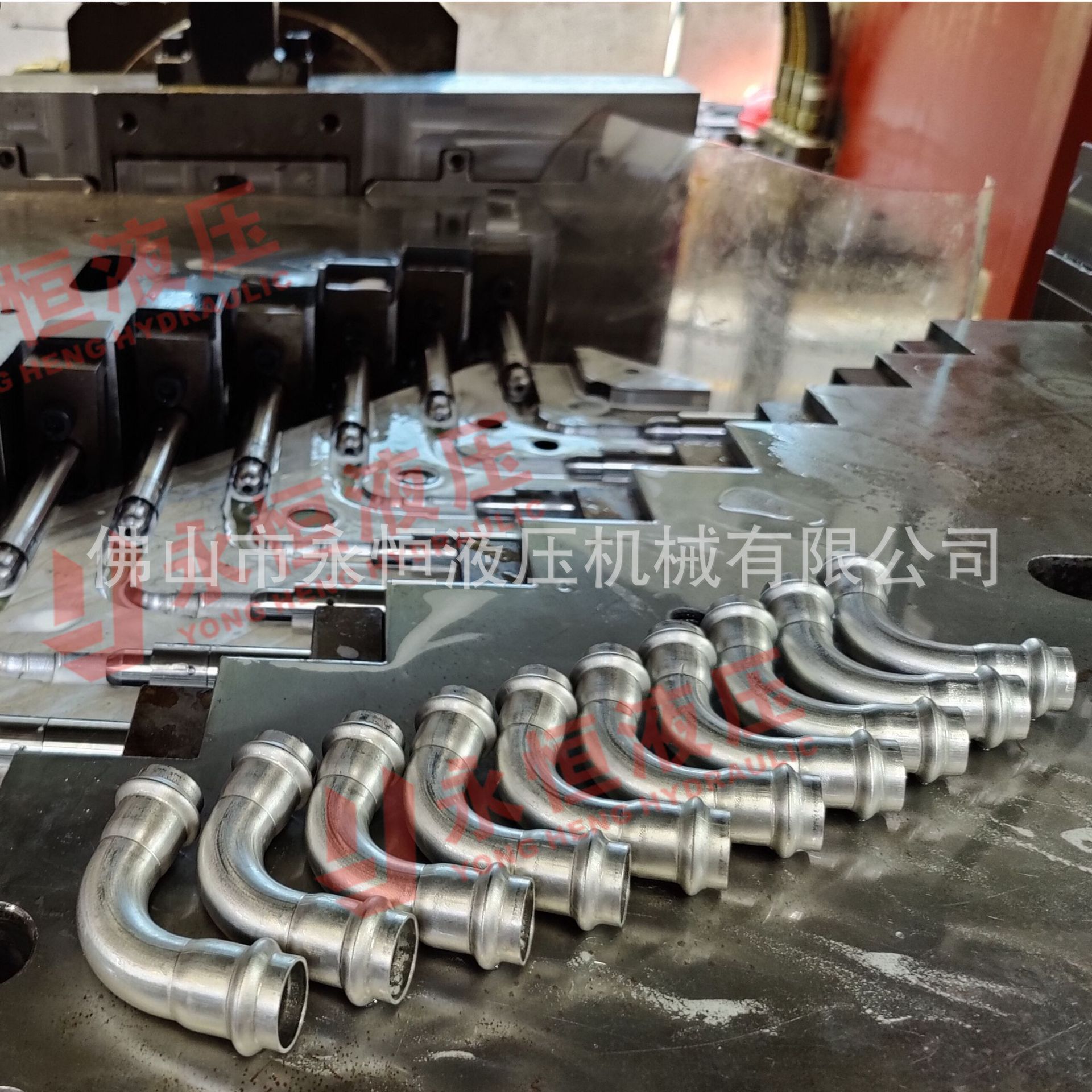 一出十不锈钢DN20管径90度单双卡压管件液压设备内高压水涨成形机