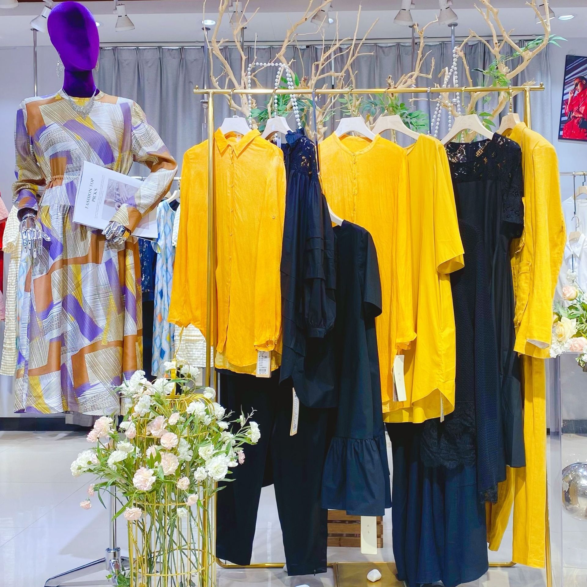 杭州四季青女装尾单一手货源我爱露露品牌撤柜女装批发走份三彩