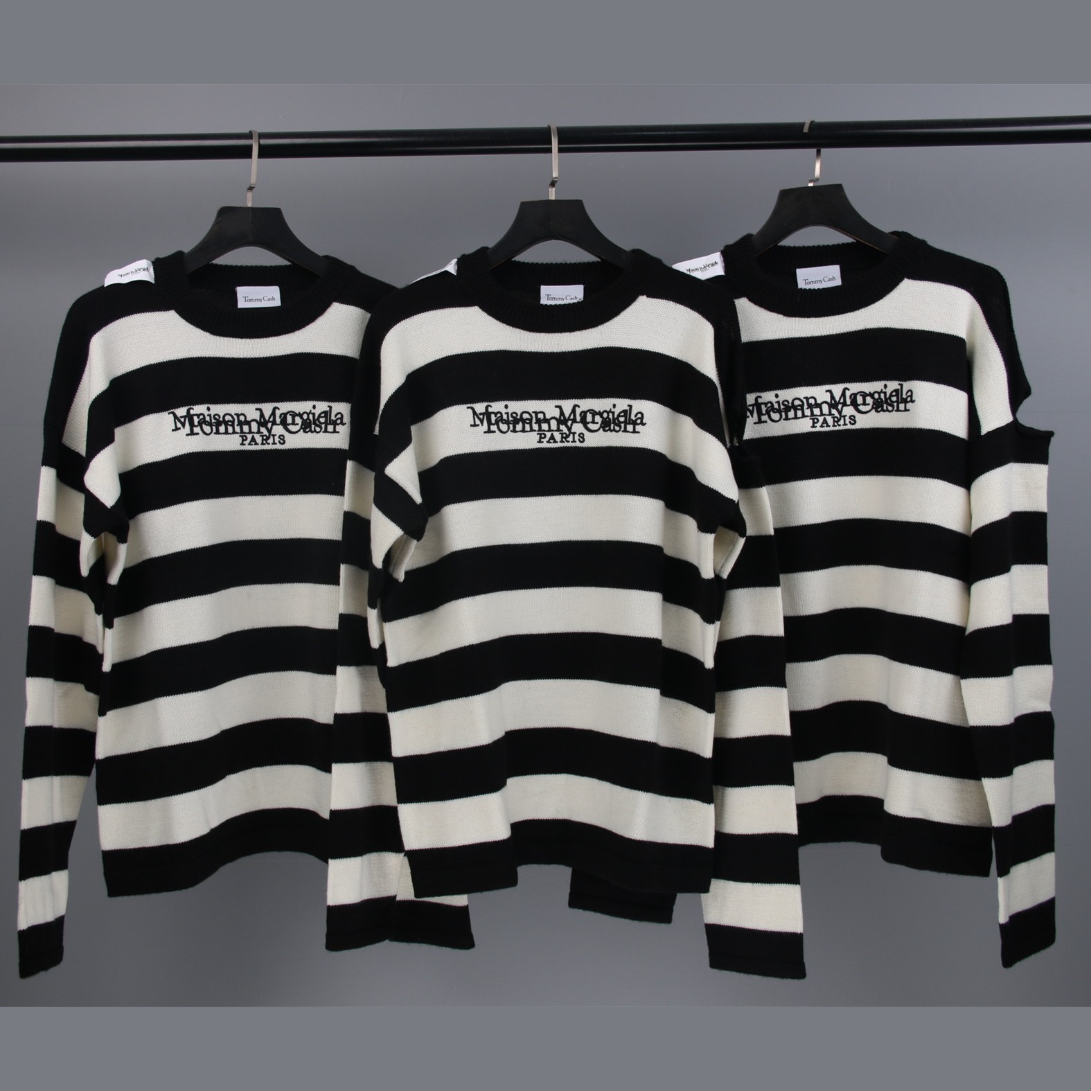 mm6联名tommy cash刺绣字母黑白条纹杨幂同款潮马吉拉针织衫毛衣