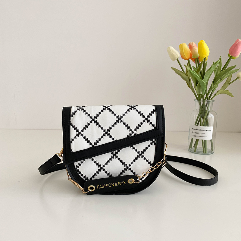Trendy Popular Bag Women's Bag 2022 Autumn Fashion Diamond Embroidery Thread Saddle Bag Personality All-Match Shoulder Messenger Bag