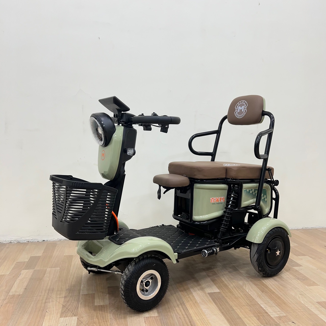 老年代步车四轮车接送孩子爱玛电动车雅迪电动车-阿里巴巴