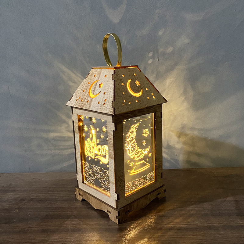 New Wooden Storm Lantern Wooden Lantern Holiday Lamp Decoration LED Battery Decorative Lamp Ornaments