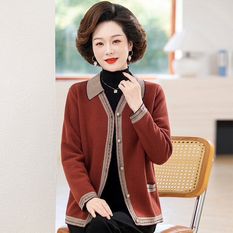 妈妈外套女秋冬纽扣上衣加绒针织开衫翻领50岁60中老年人女衣服厚