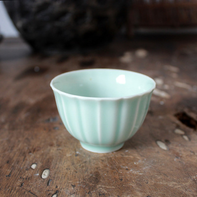 陶瓷仿古影青釉青釉雕刻杯单色釉明清时期闻香杯主人杯