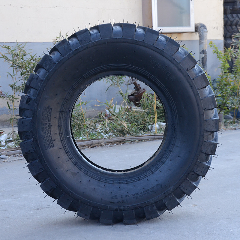 标准轮胎厂家批发装载机轮胎 加厚抗磨装载机825-16工程机械轮胎