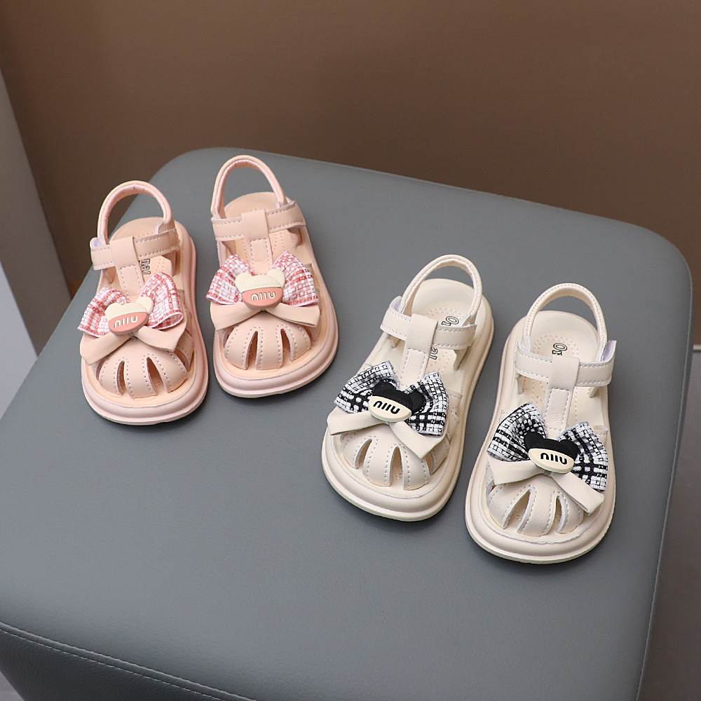 2024夏季新款现货女童凉鞋包头轻底幼儿园沙滩鞋宝宝童鞋批发9535