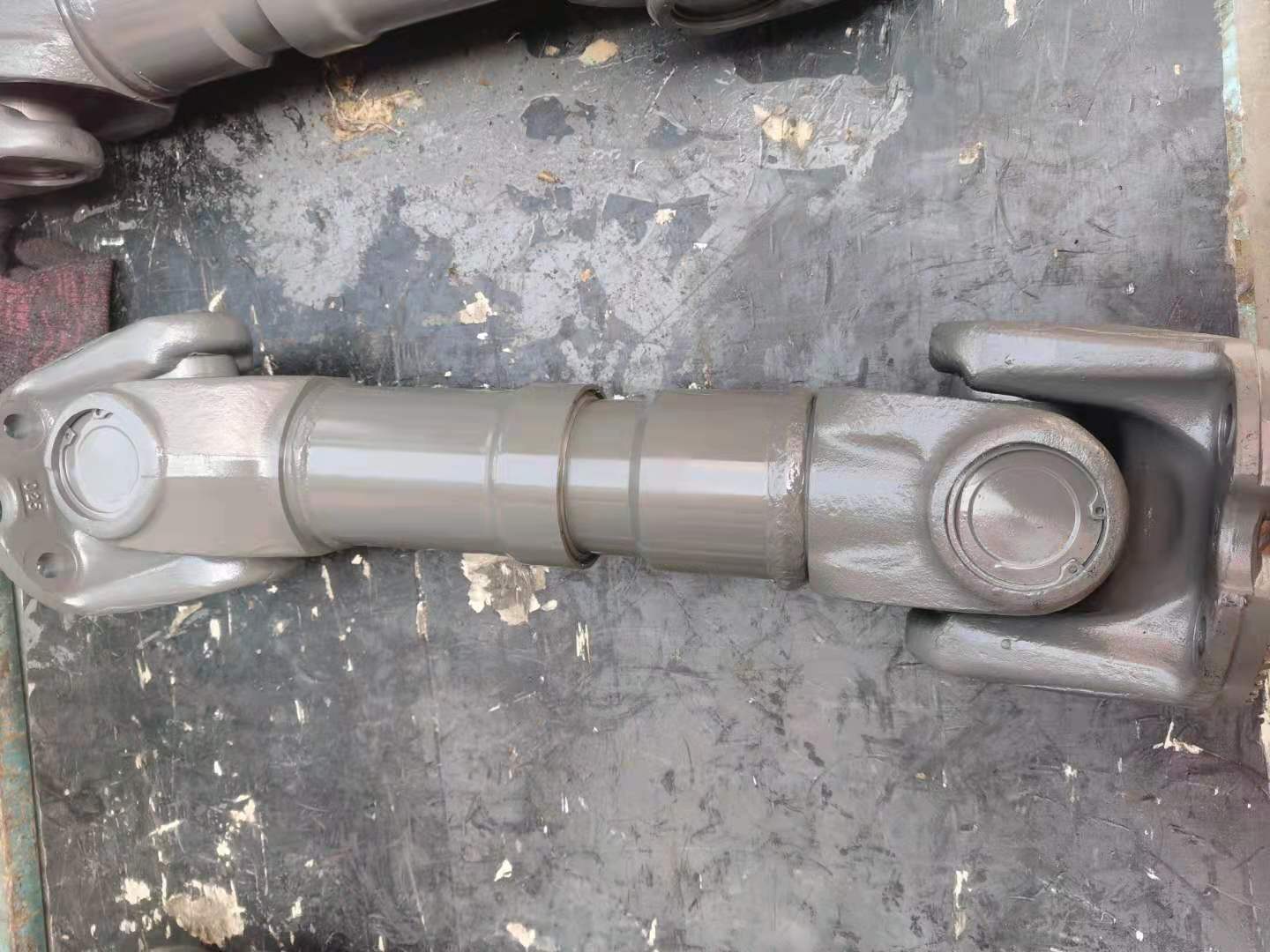 万向传动轴 豪沃中后桥传动轴 设备传动轴 编号az9114310625