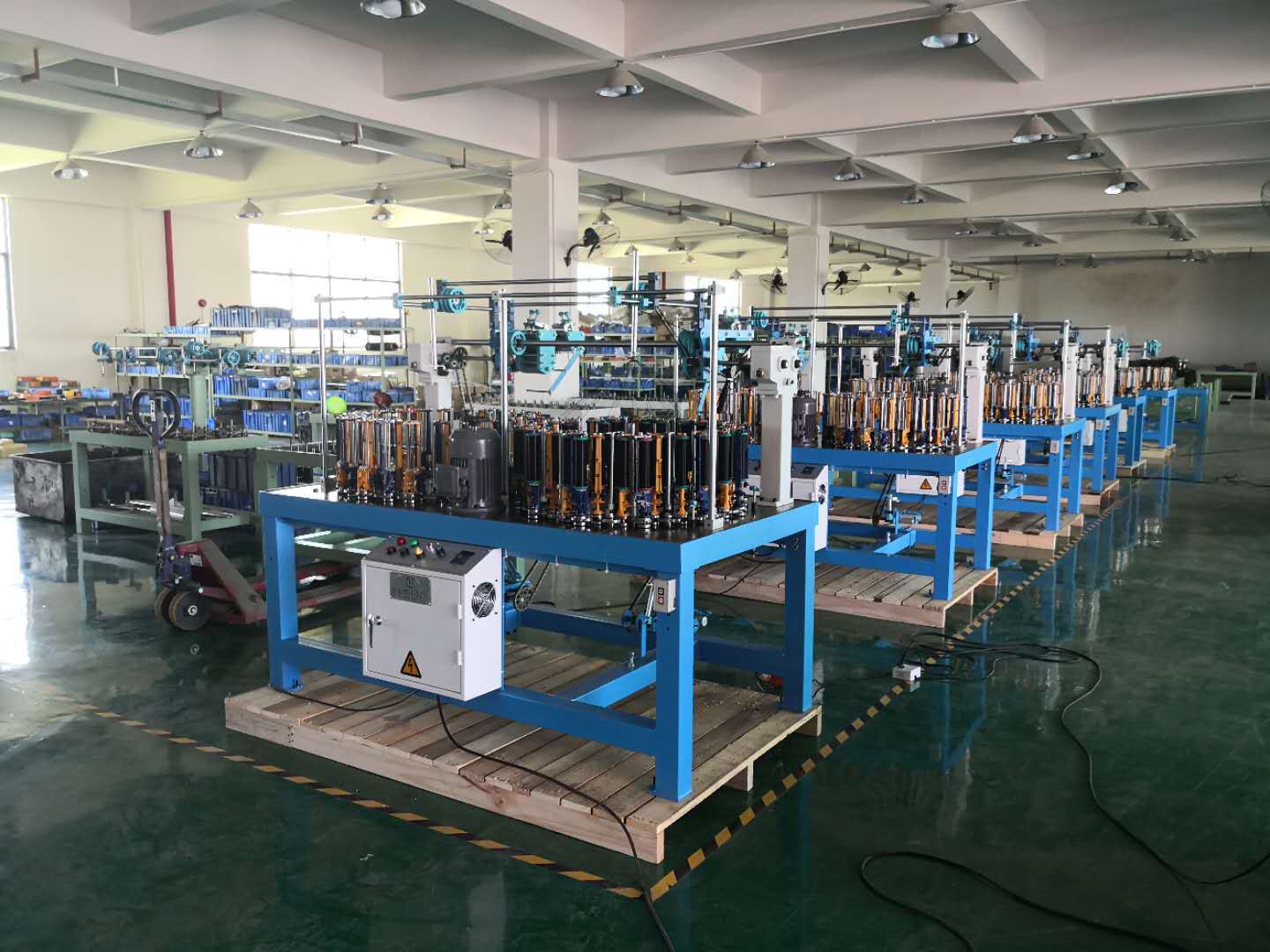 电脑无梭窄幅提花织带机 192,256,320,384,448针,宽窄提花机-阿里巴巴