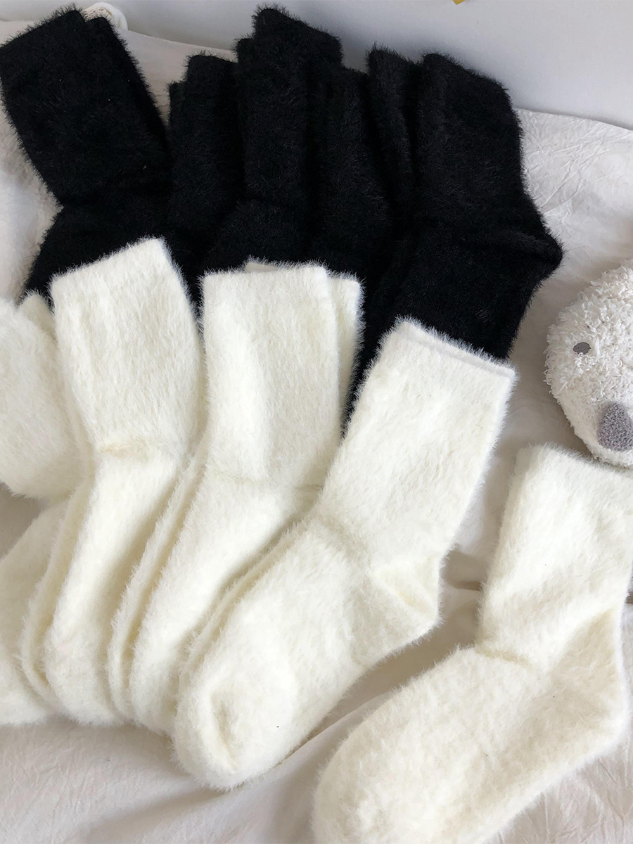 Mink Fur Socks Women's Mid-Calf Length Autumn and Winter Warm Velvet Padded Thickened Furry Black White Confinement Sleep Fluffy Socks