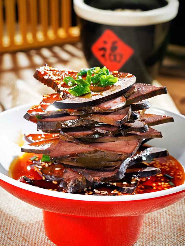 蛋黄猪肝四川特产自贡名小吃咸蛋黄肝烟熏猪肝腊猪肝舌尖上的美食