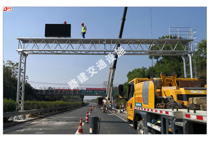 高速公路led屏杆 桁架式龙门架 城市道路可控屏柱 路建生产厂家