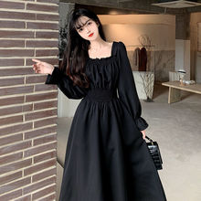 大码女装秋季新款黑色连衣裙法式复古方领泡泡袖收腰显瘦气质长裙