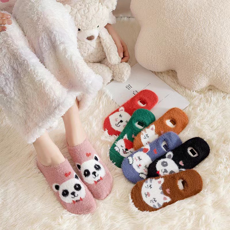 Autumn and Winter Socks Women's Cartoon Series Room Socks Plush Boat Socks Women's Lint-Free plus Velvet Thickened Winter Warm Socks