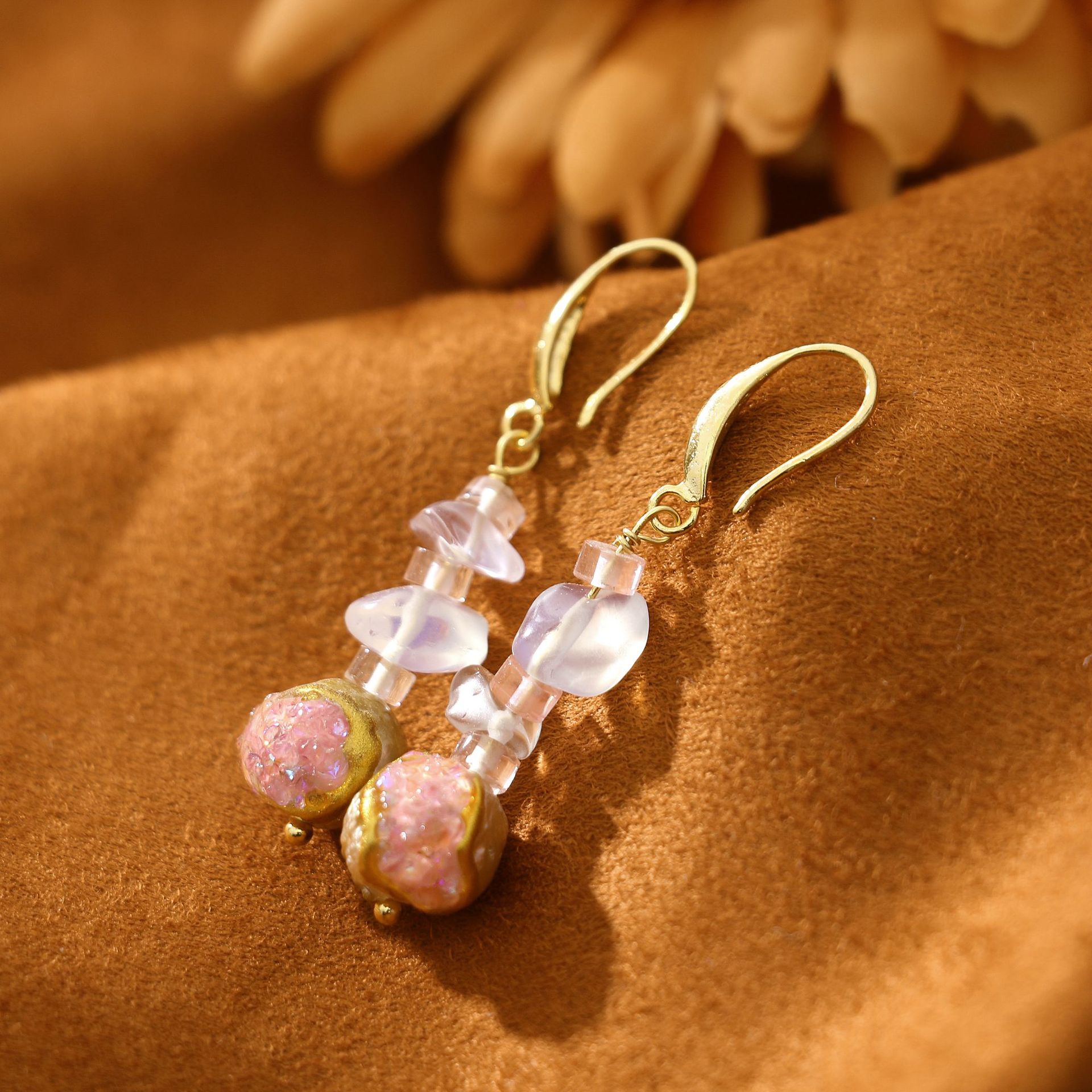 Baroque Pink Crystal Pomegranate Fresh Water Pearl Earrings Retro High Sense Korean Temperament Entry Lux Autumn and Winter Special-Interest Earrings