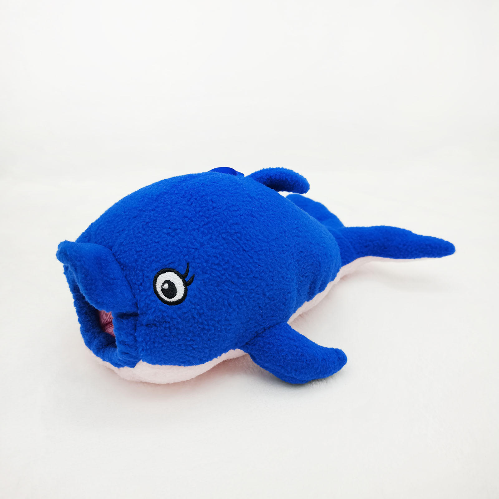 厂家现货毛绒奶瓶保护套 蓝色海豚玩具 婴幼儿用品 带挂绳的杯套