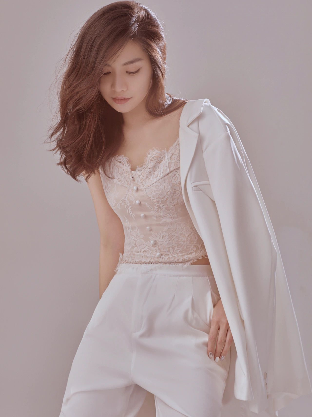 影楼新款个人形象照服装 时尚个性女士西服写真艺术照摄影演出服