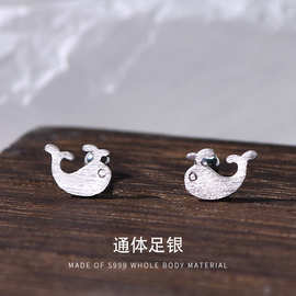 2022夏季s999银耳骨钉女甜美银镀金小鲸鱼耳钉海豚耳钉拧螺丝耳饰