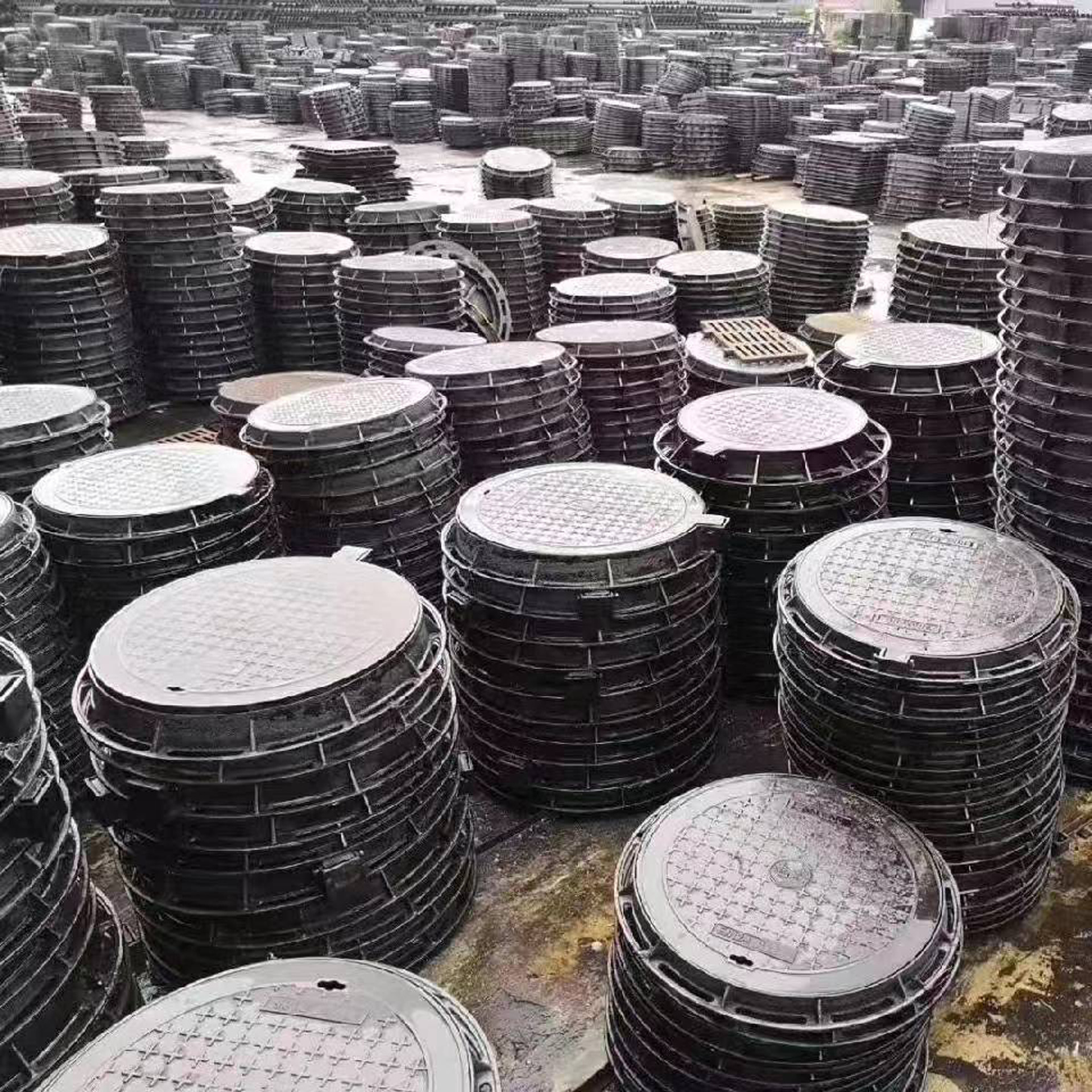 球墨铸铁井盖 市政道路用圆700重型防沉降雨水电力通信铸铁井盖