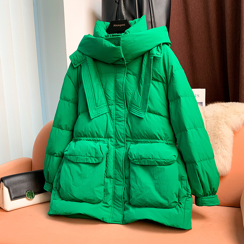 绿色连帽羽绒服女2022欧货冬新款休闲时尚中长款收腰a字版羽绒衣