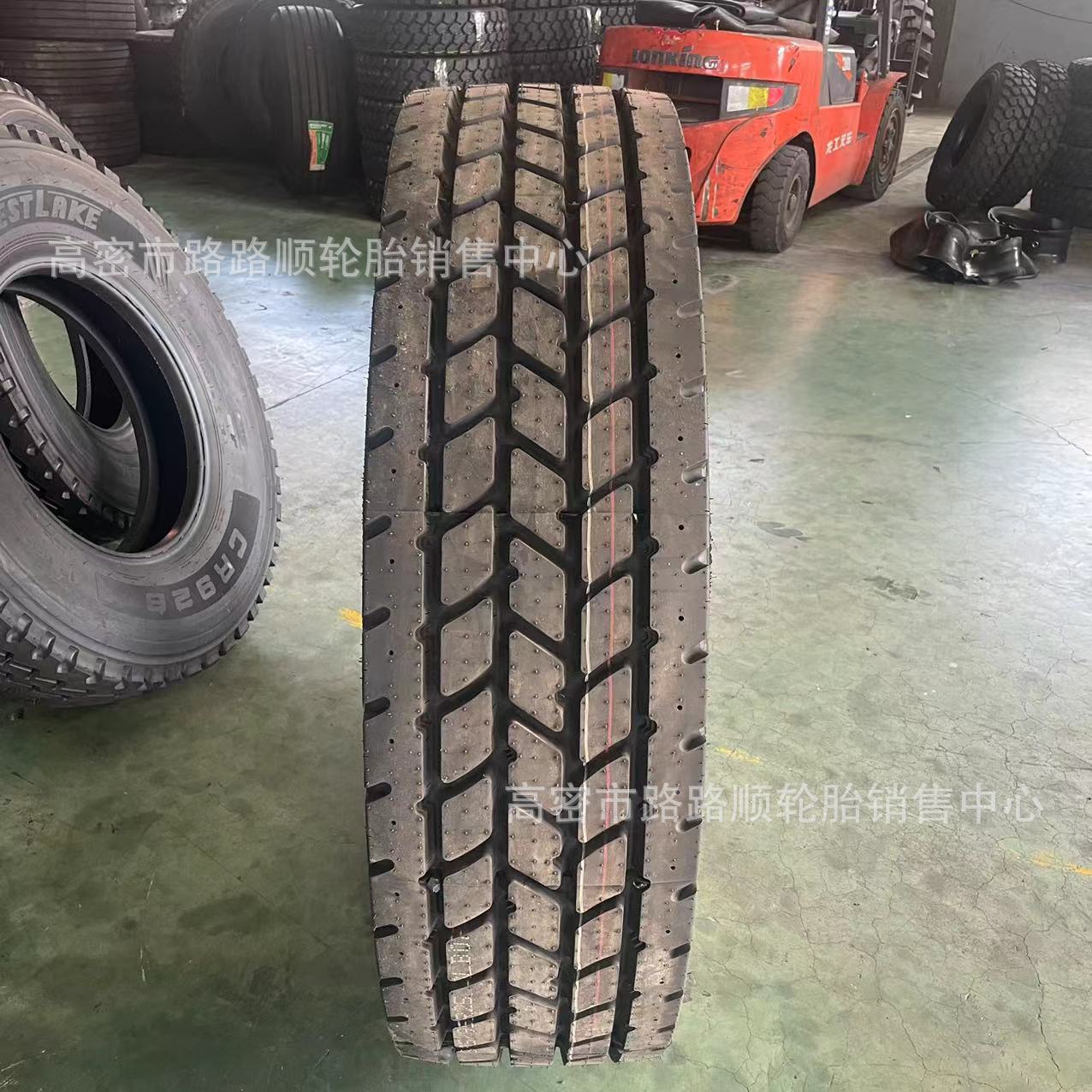 起重机中联吊车钢丝轮胎385/95r25 445/95r25前进钢丝真空轮胎