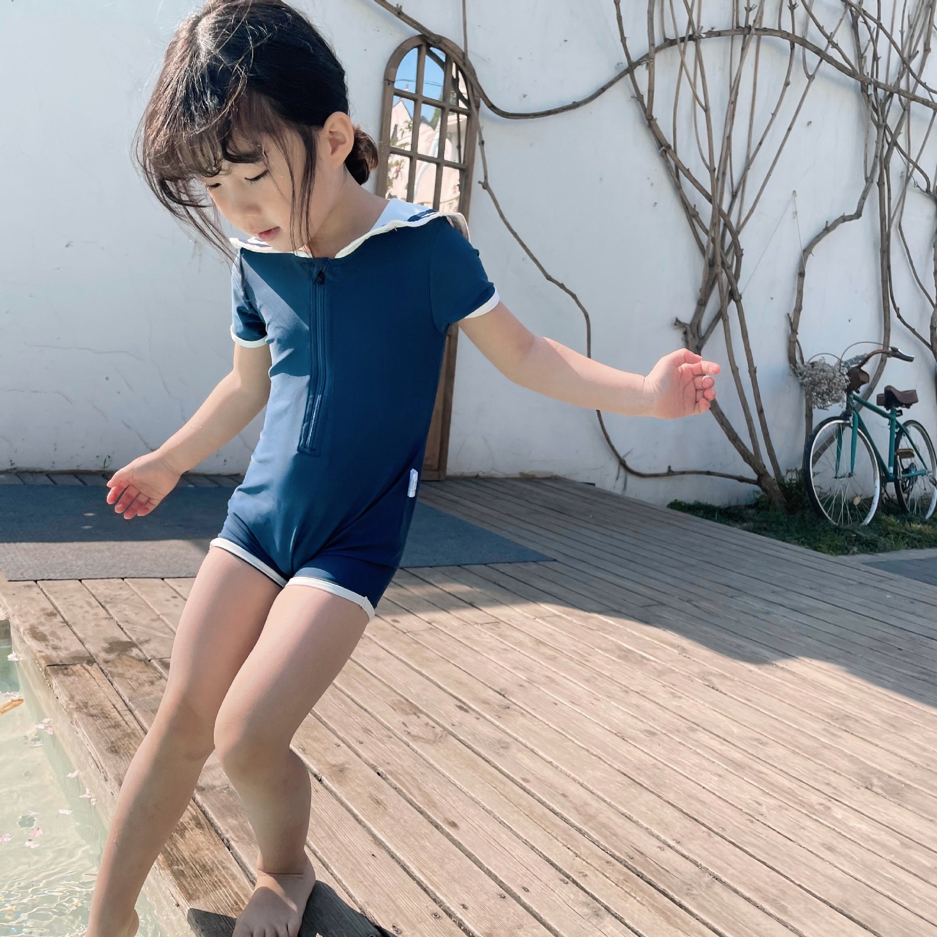 宝宝韩版海军领泳衣2021夏季新款女童沙滩度假风连体泳衣速干泳装