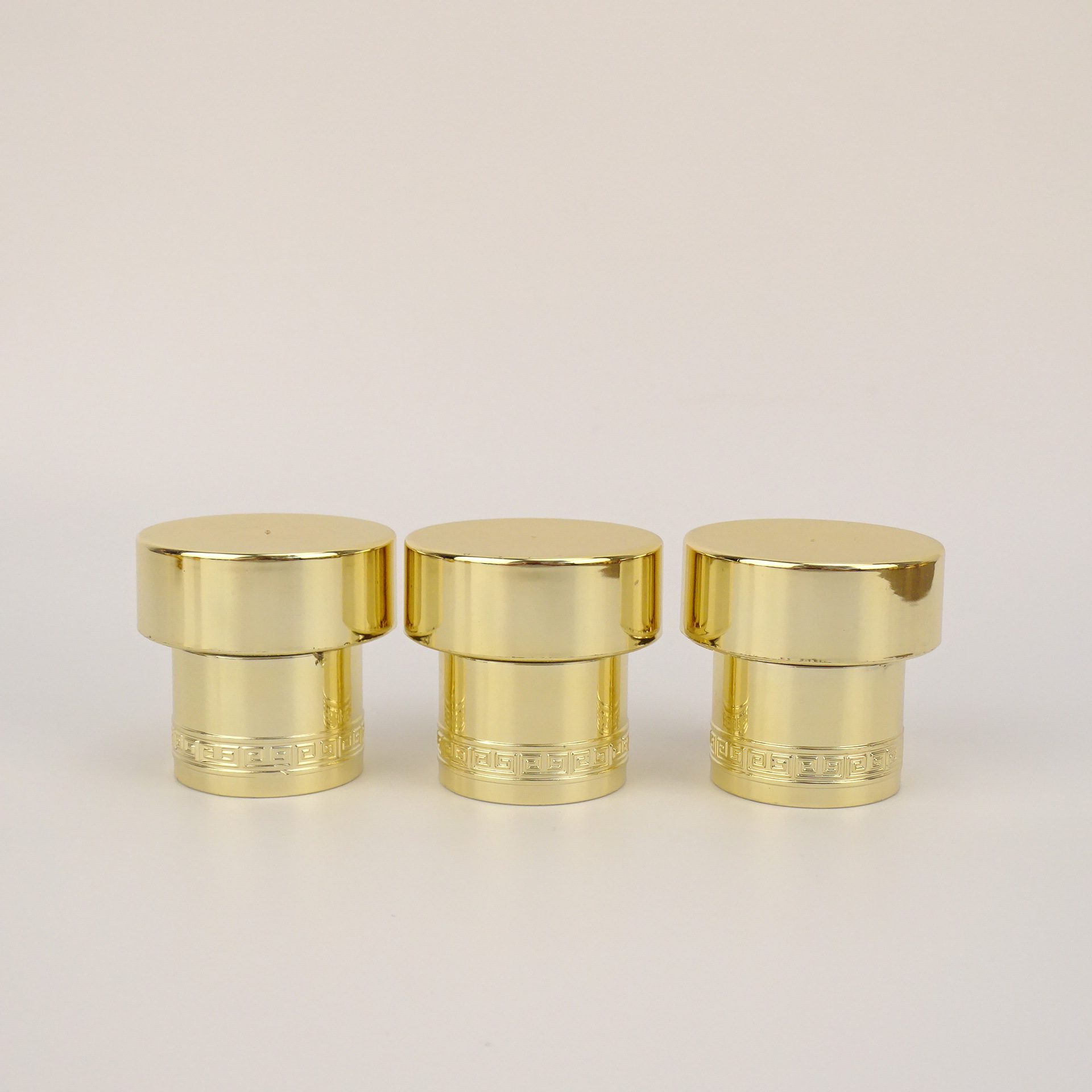 厂家批发白酒瓶瓶盖 塑料盖子盖玻璃瓶圆盖 酒瓶配件盖子定 制