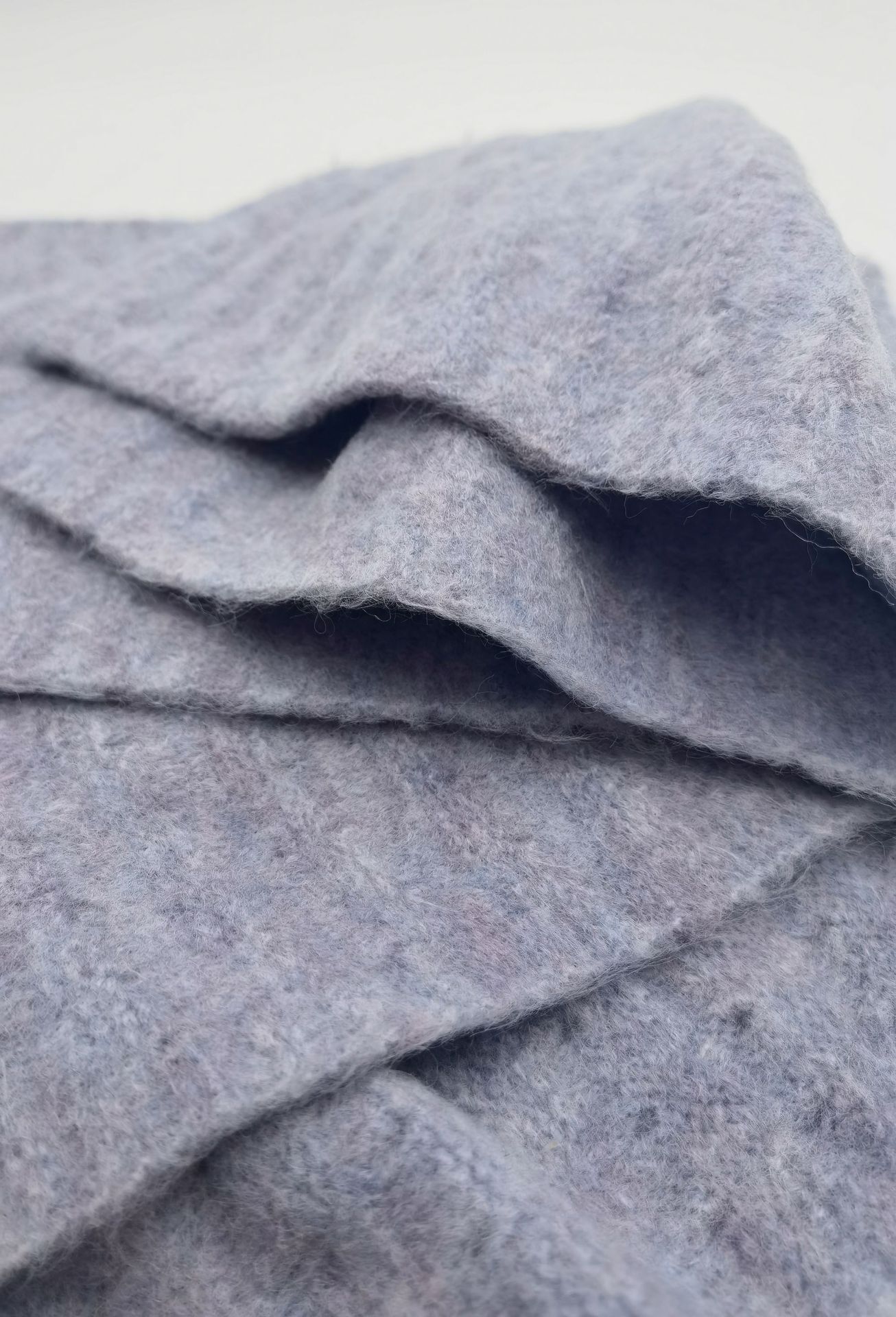 14/1nm5%羊毛28%锦纶61%腈纶6%氨纶针织毛衣弹力羊毛花式磨毛纱