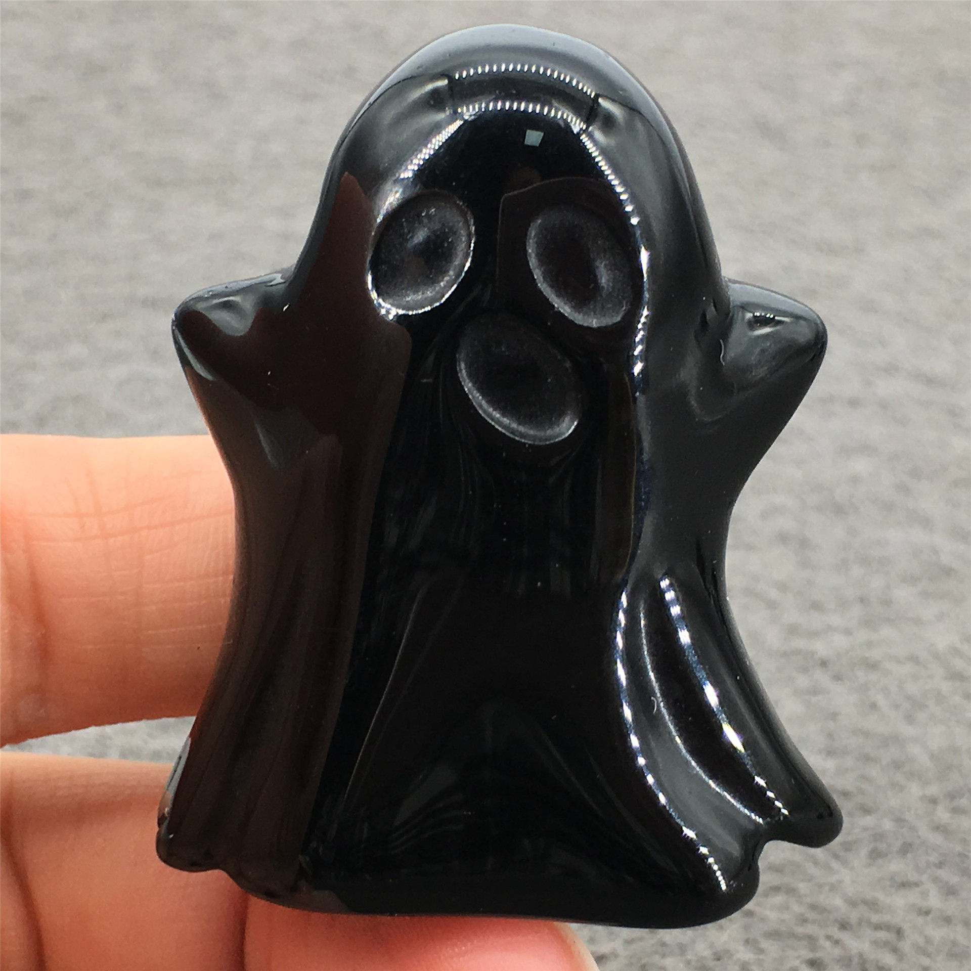 幽灵水晶雕刻摆件