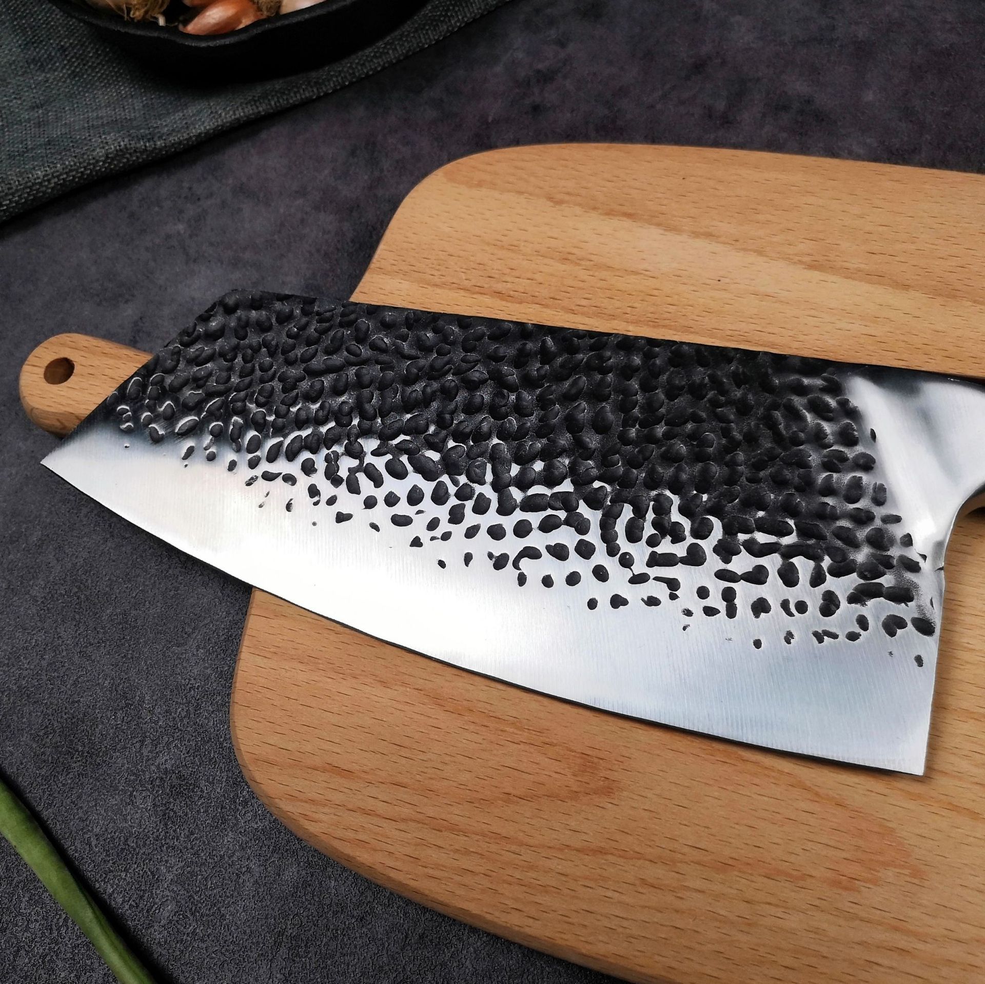 阳江不锈钢锤纹锻打切肉切片菜刀 厨师斩切斩骨刀厨房刀具批发