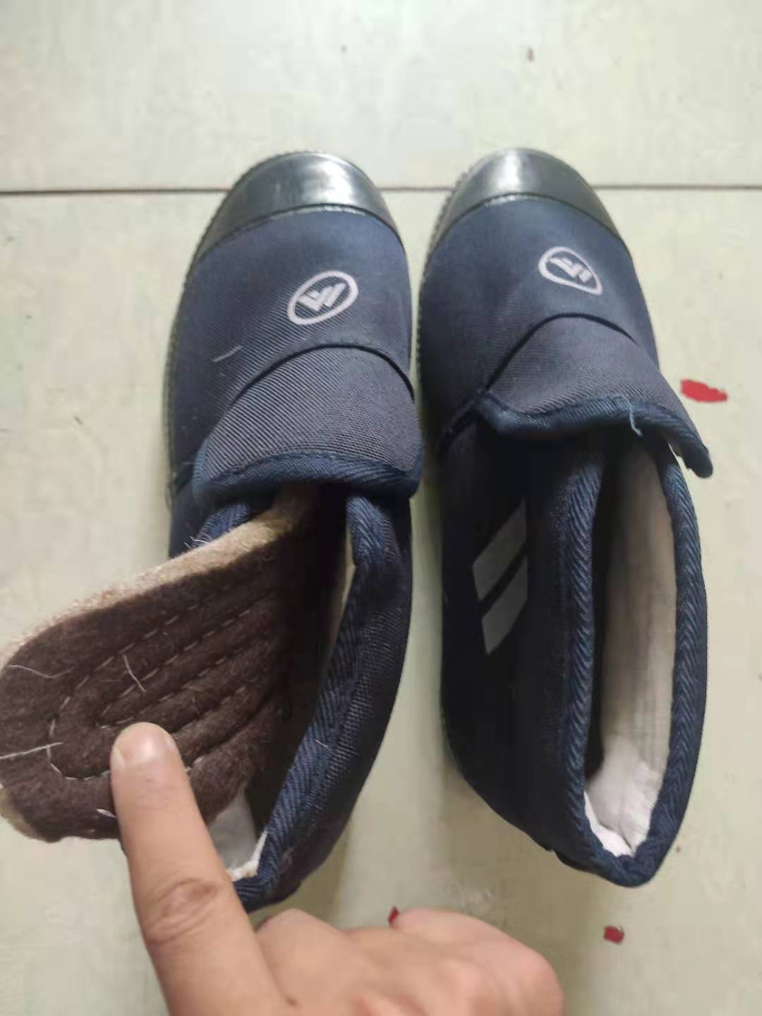 5成交0双四季看守所拘留所监狱用品服刑人员休闲运动网格单鞋凉鞋棉鞋