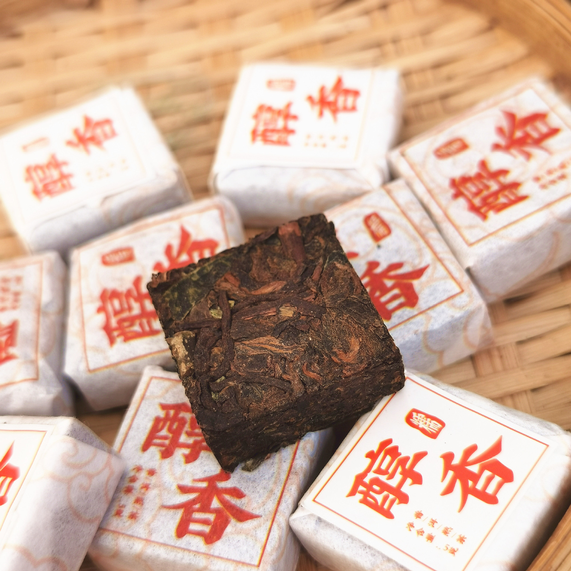 云南普洱茶原产地批发直销糯香普洱茶熟茶5克小方块250克装