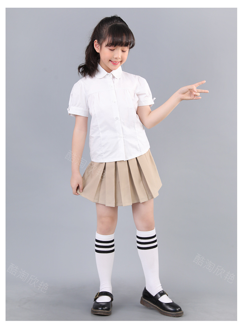 小学生校服 短裙 写真图片