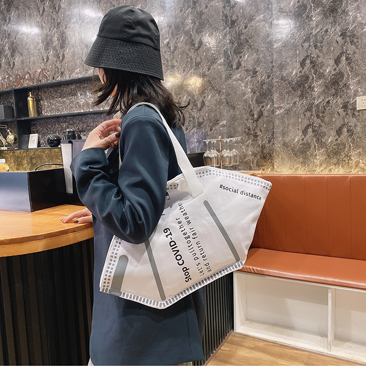 Internet Celebrity Mask Bag for Women 2021 Spring and Autumn New Creative Large Capacity Tote Shoulder Bag Printed Portable Women's Bag