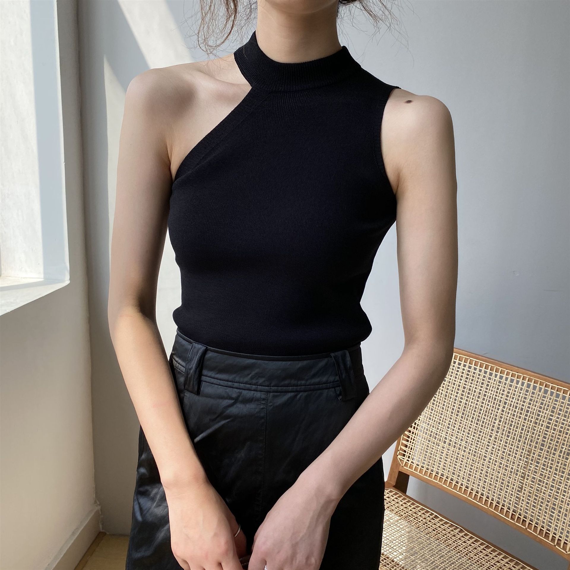 原创设计针织背心女 7162无袖露肩美背挂脖吊带圆领套头修身背心