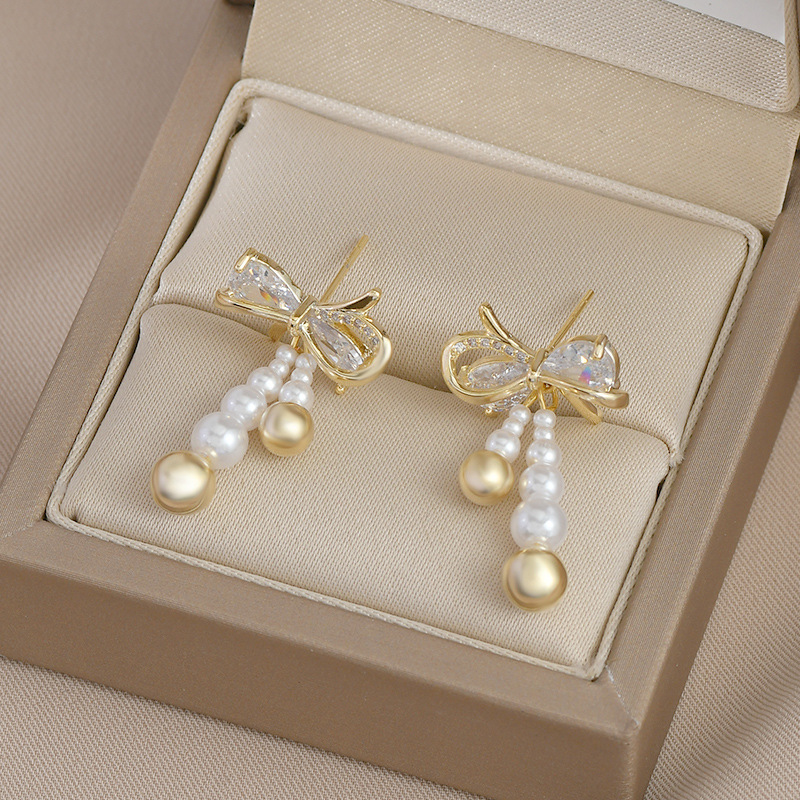 Autumn and Winter New Fashionable Elegant Earrings for Women Sterling Silver Needle High-Grade Bow Earrings Personality Tassel Pearl Earrings