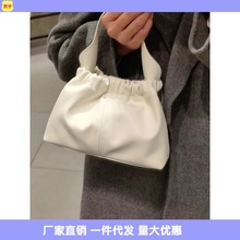 【48小时】斜挎水桶包设计休闲百搭褶皱朵包包女新款感批批发代发