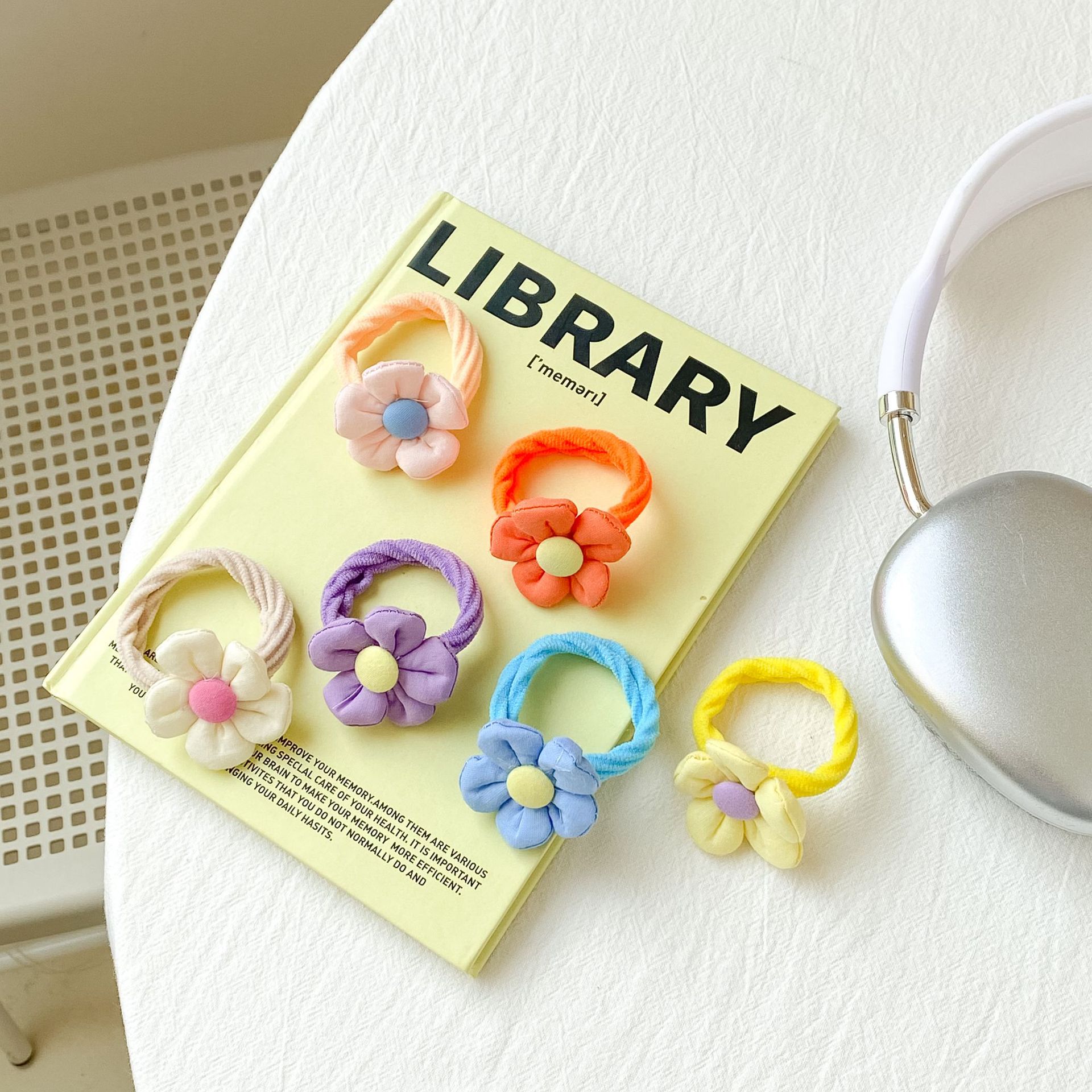 Children's Hair Ring Wholesale New Handmade Fabric Girls Cute Cartoon Does Not Hurt Hair Flower High Elastic Hair Bands Hair Accessories