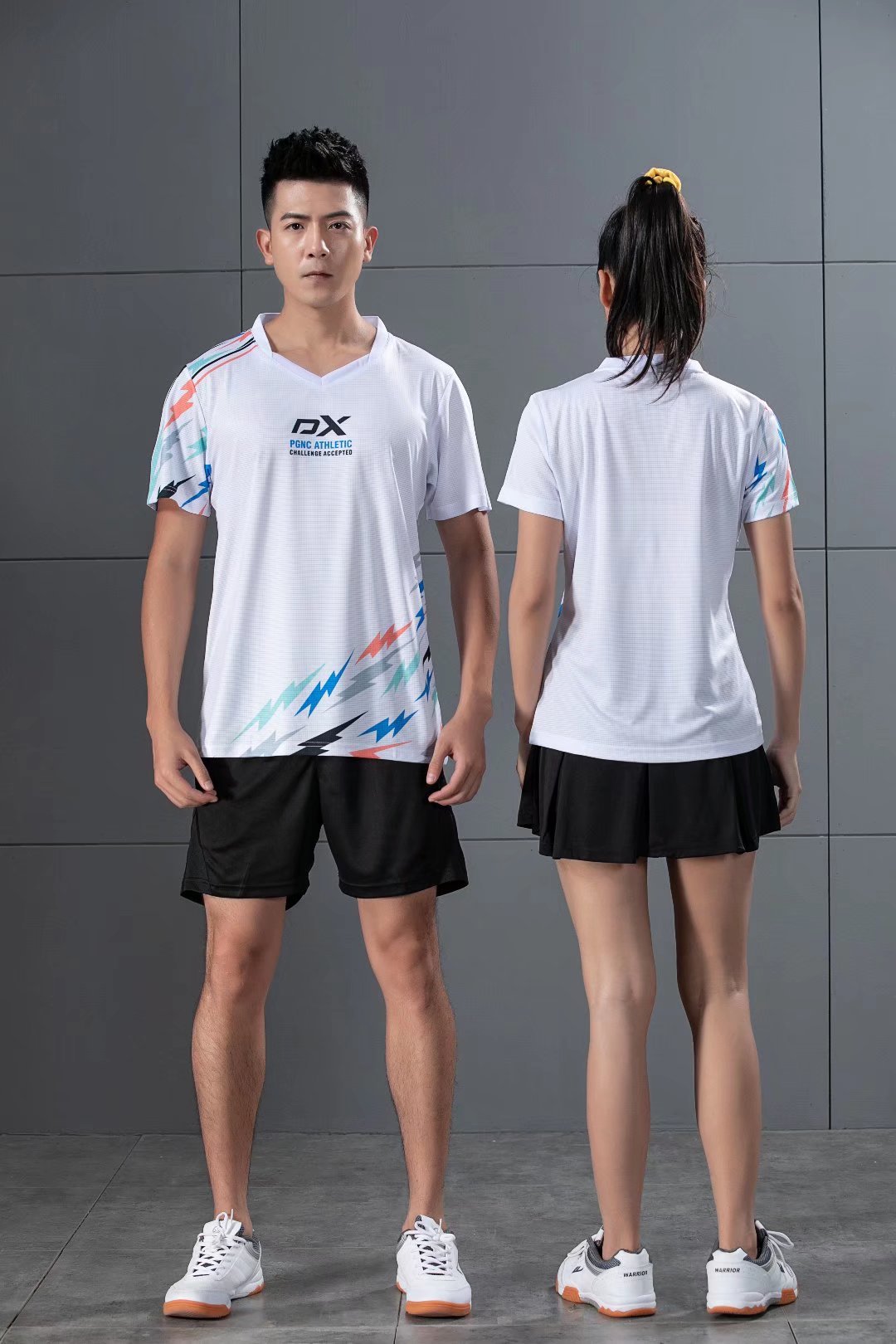 厂家直批羽毛球服套装男女情侣款diy印字透气短袖t恤短裙运动服