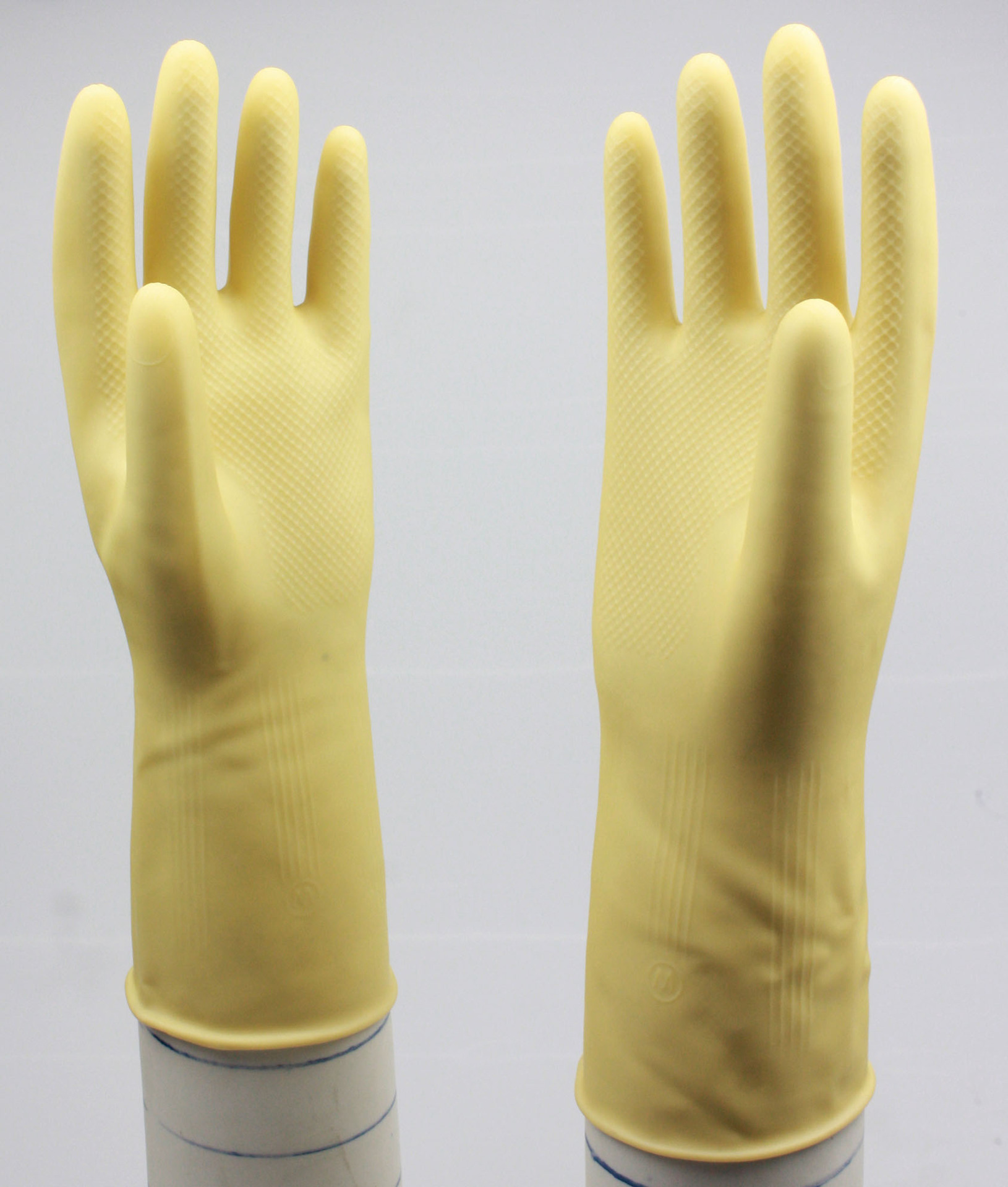 现货批发牛筋手套飞燕牌 加厚防护清洁乳胶手套 牛筋橡胶手套直供