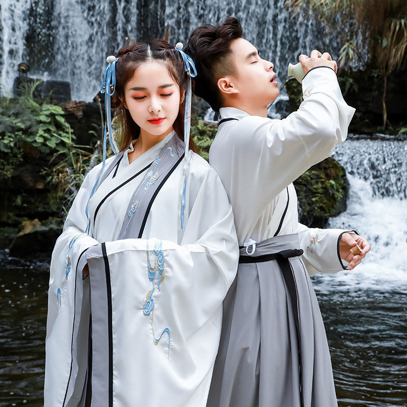 古装武侠风汉服男女汉元素中国风日常改良毕业照班服交领情侣套装
