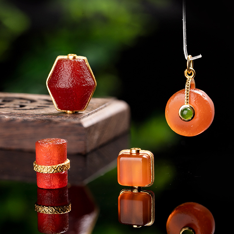 星雨 天然老玛瑙 红玛瑙魔方圆条桶珠挂坠925银镀金镶嵌diy配件