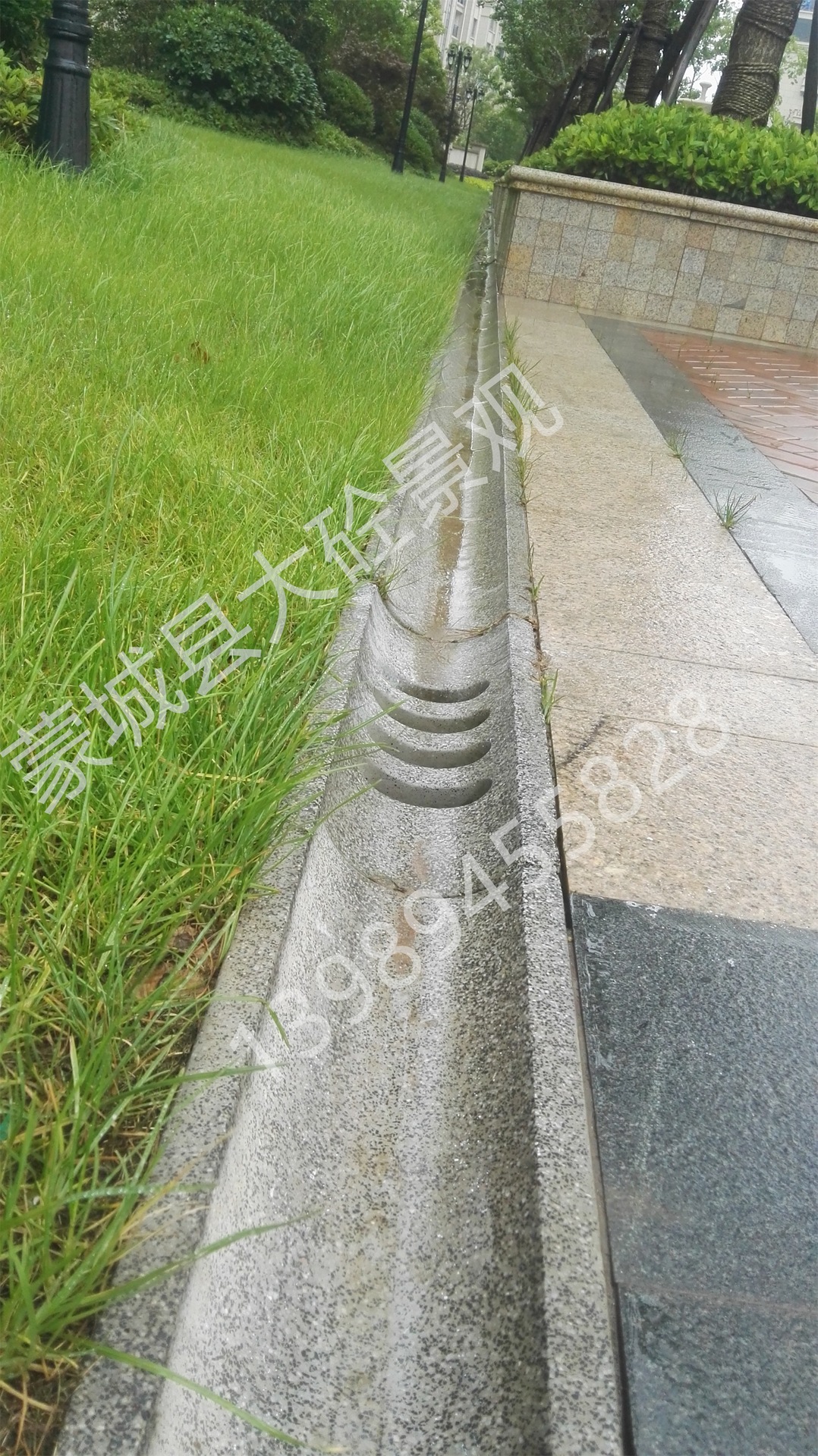 成品pc排水沟预制混凝土导流槽pc砖园路收水沟芝麻灰