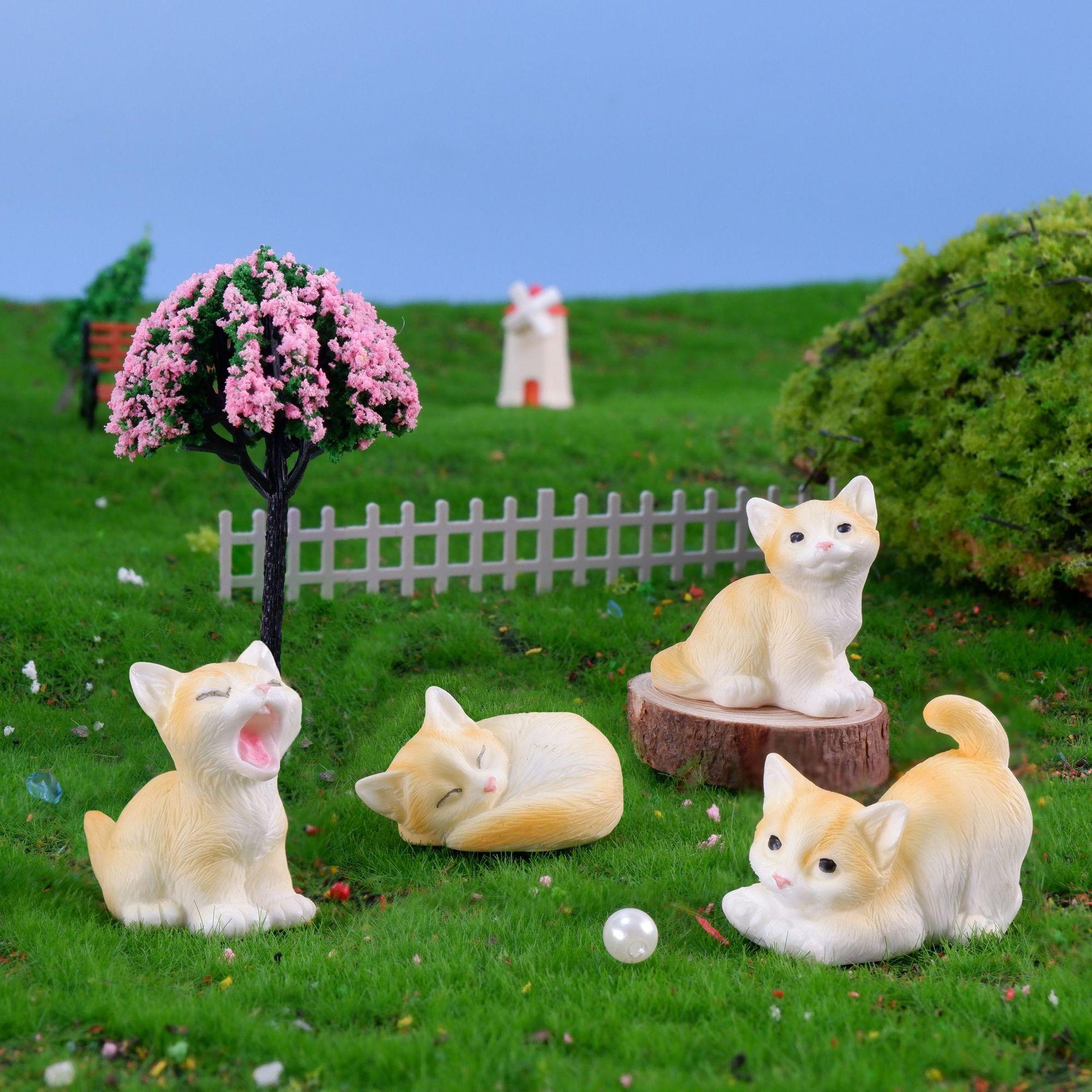 Kitten Creative Micro Landscape Resin Crafts Small Ornaments Cartoon Cat Succulent Landscaping Decoration Doll Desktop