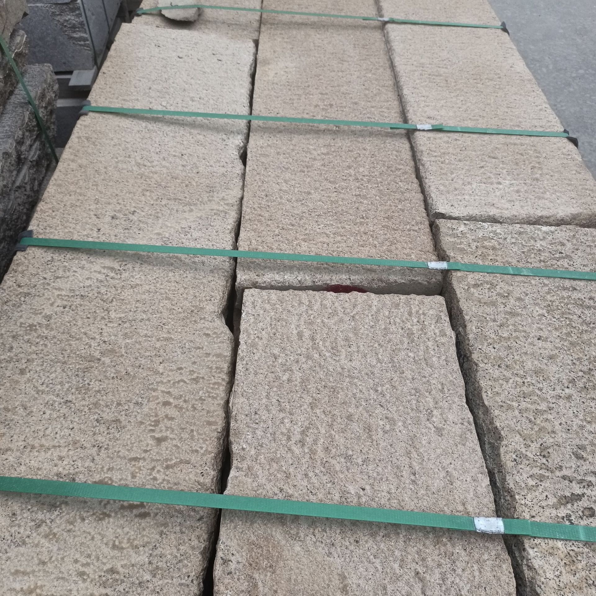 复古仿古做旧老石板庭院古镇铺路老石条 公园庭院景区踏步石厂家