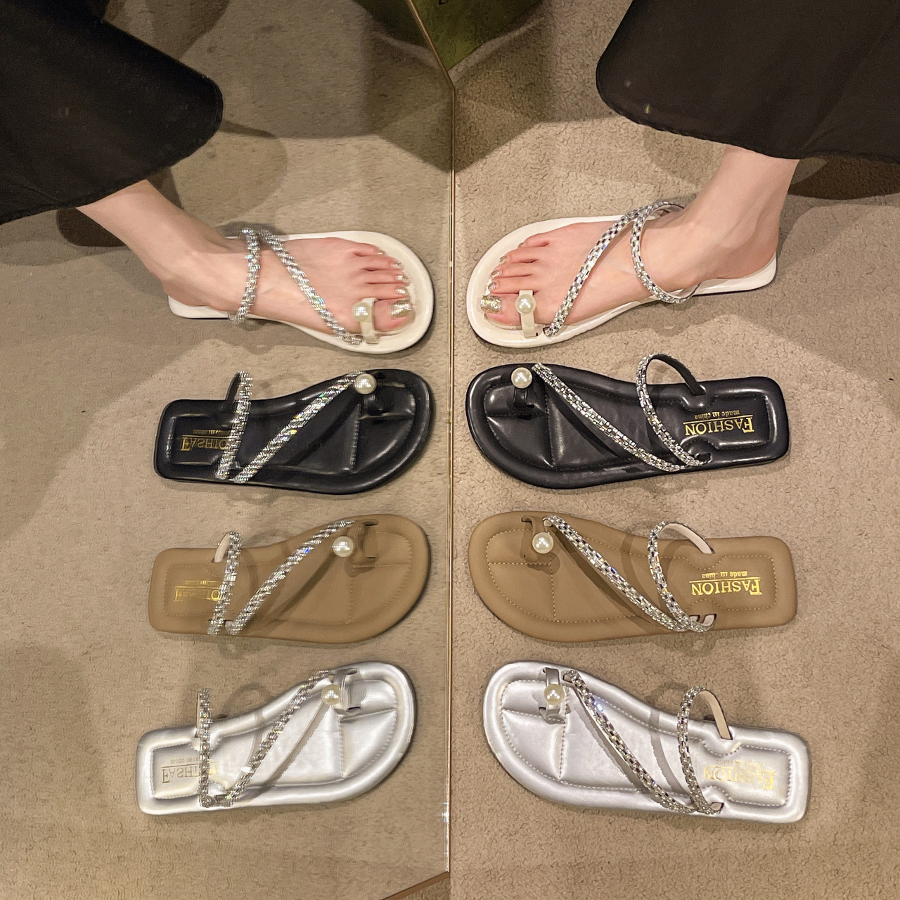 夹趾珍珠凉鞋2024夏季新款一字带水钻外穿凉拖仙女风平底沙滩拖鞋