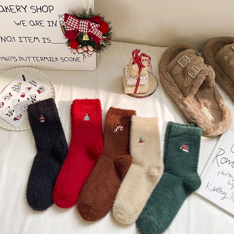 秋冬款袜子女刺绣水貂绒圣诞袜可爱百搭加绒加厚保暖袜圣诞节元素