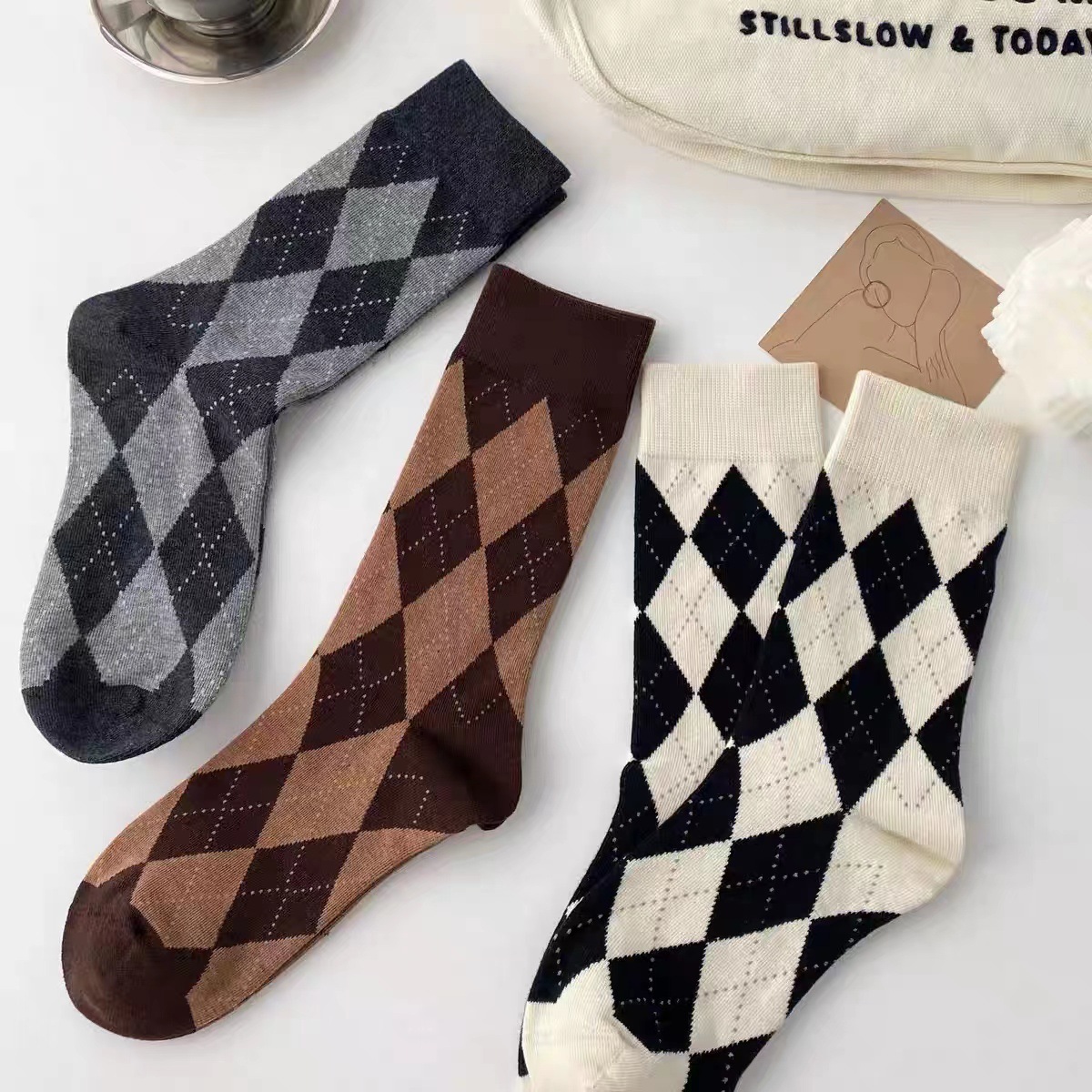 复古菱格袜子女简约中筒袜ins潮网红穿搭款纯棉秋冬季中长筒长袜
