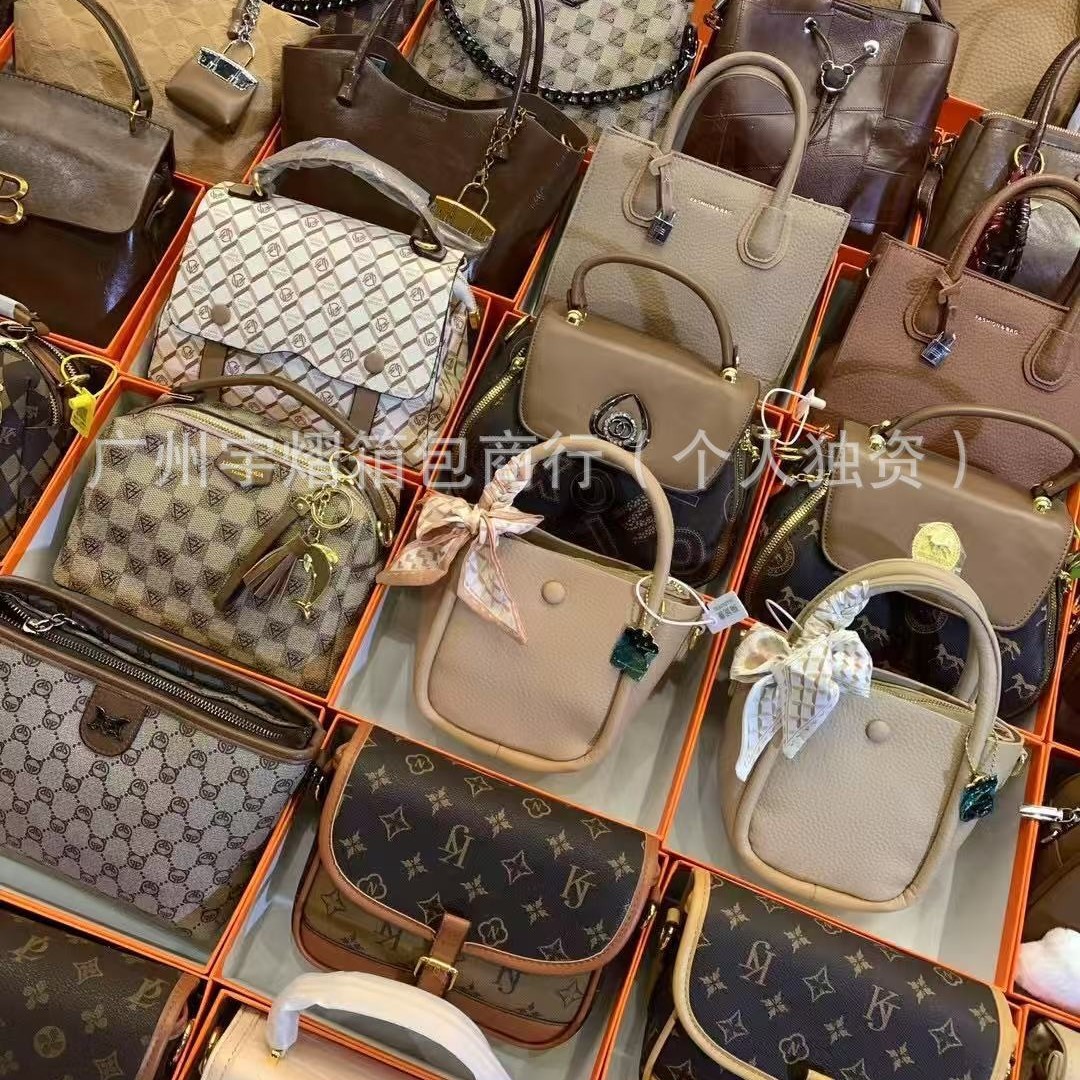 Handbags跨境爆款潮手提货源totebag包尾货包包Wholesale包包杂款