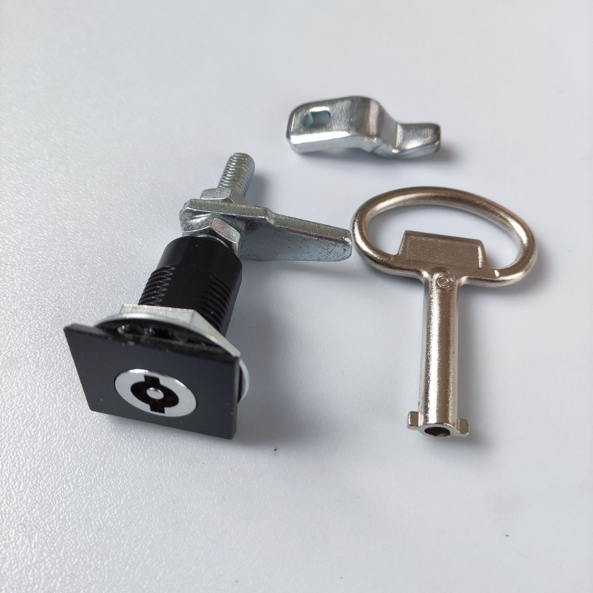 现货可调节伸缩拉紧锁压缩式门锁ms816-3锌合金防松防震机箱柜锁