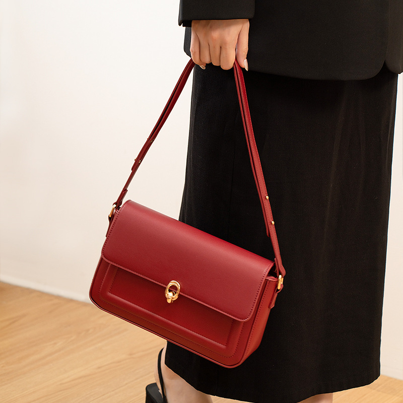 法式红色包包女通勤腋下小方包法棍包新娘结婚包高级感单肩斜挎包